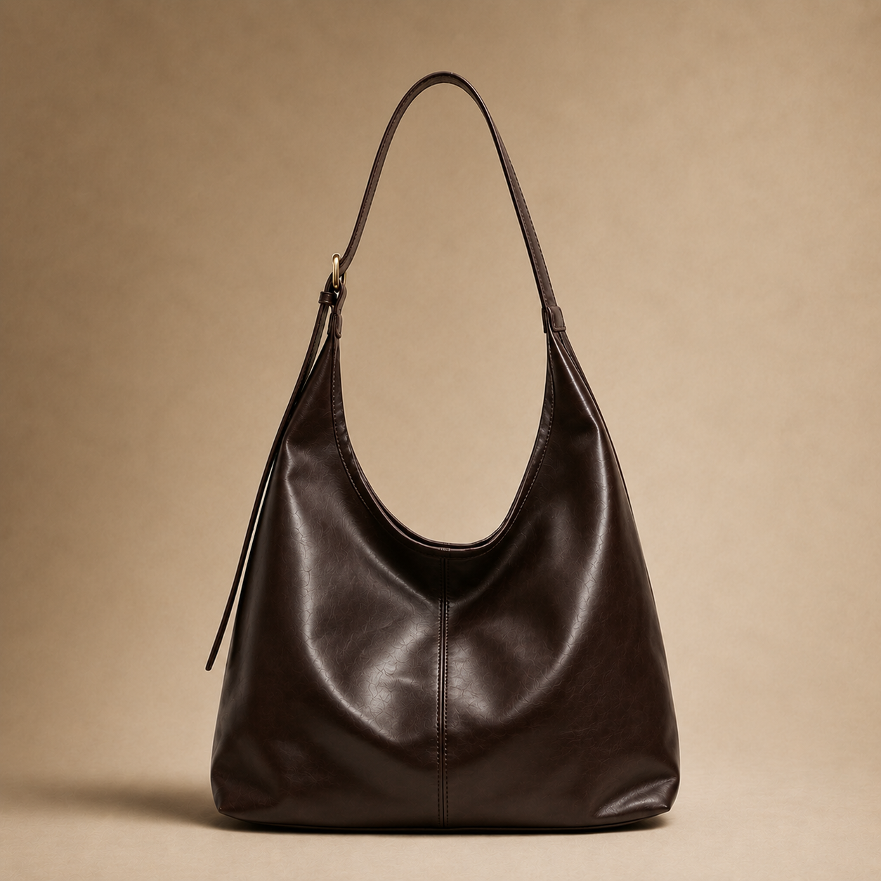 Gia Hobo Class